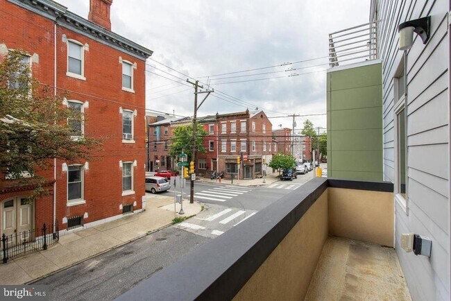 Building Photo - 1501 N 2nd St