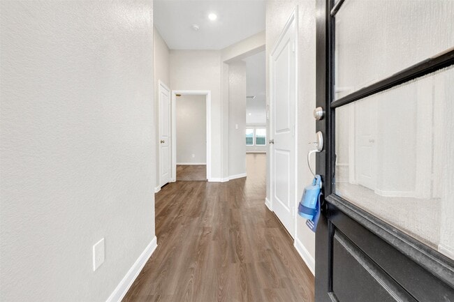 Building Photo - 30023 Vallonea Oak