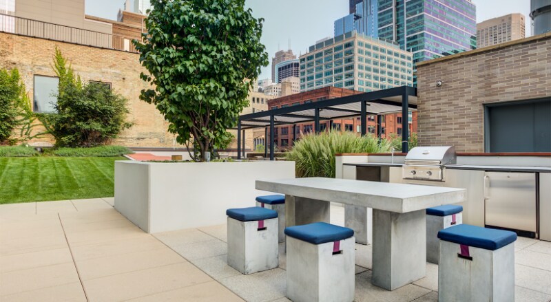 Building Photo - 197 N Desplaines St