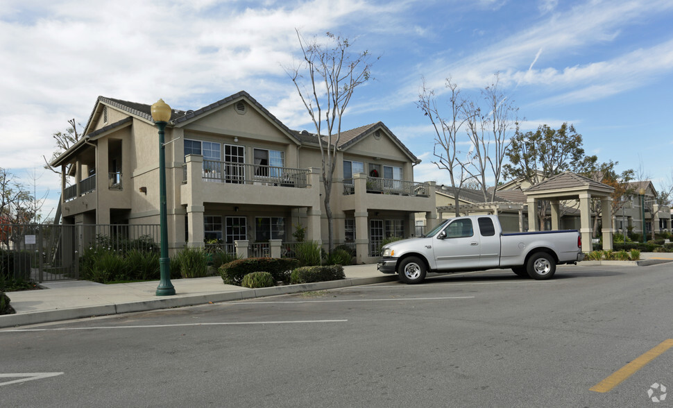 Building Photo - Seasons Senior Villas