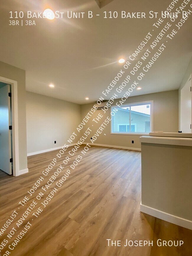 Building Photo - 110 Baker St