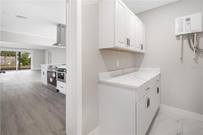 Building Photo - 10341 Kumquat Ln