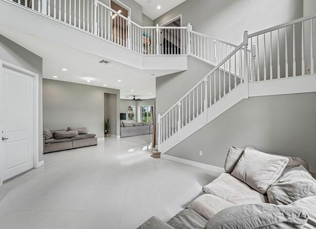 Building Photo - 5482 Macoon Wy