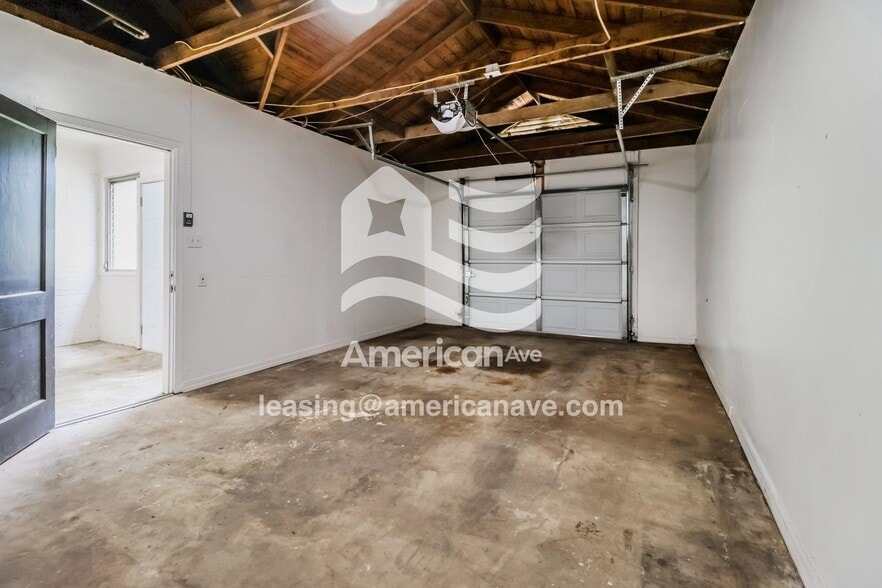 Building Photo - 3 W Avalon Dr