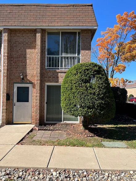 Building Photo - 431 Brandywine Ct