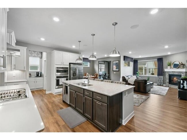 Building Photo - 9337 Bridle Way