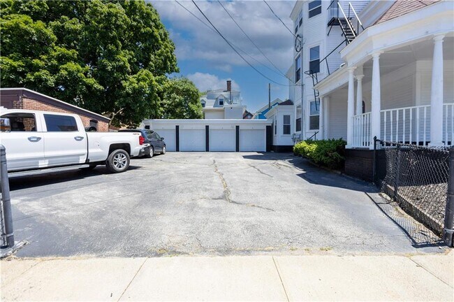 Building Photo - 41 Almy St