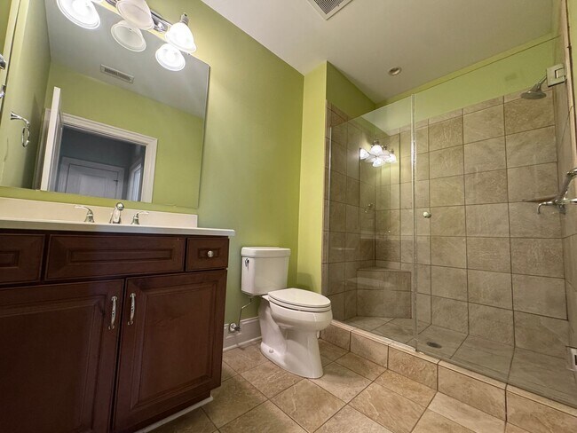 Building Photo - Mayfaire Townview 1 Bed/2 Bath + Bonus Room, Second Floor, Balcony