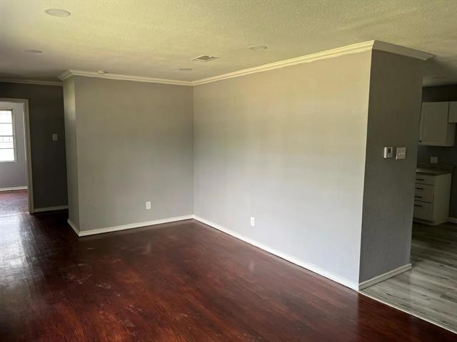 Building Photo - 2836 Modree Ave