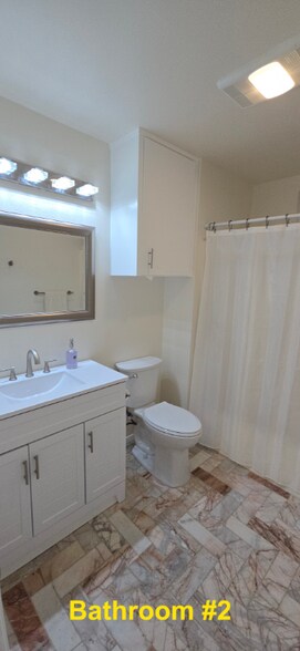 Building Photo - 4074 Vista Calaveras St