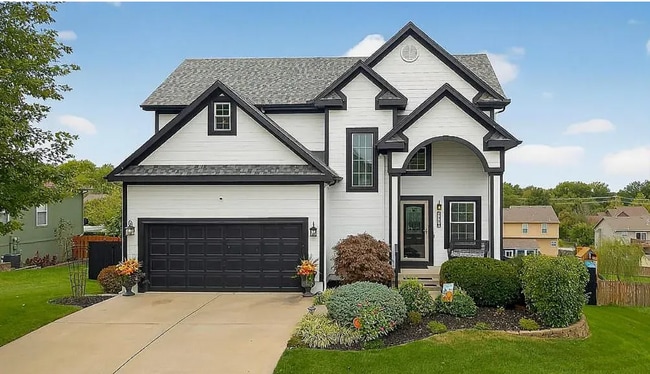 Primary Photo - 4410 N 122nd St