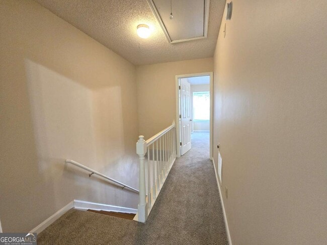 Building Photo - 227 Quail Run