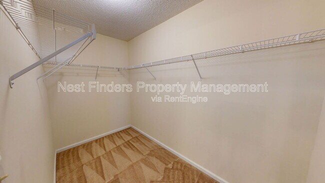 Building Photo - 1826 Blue Ridge Dr