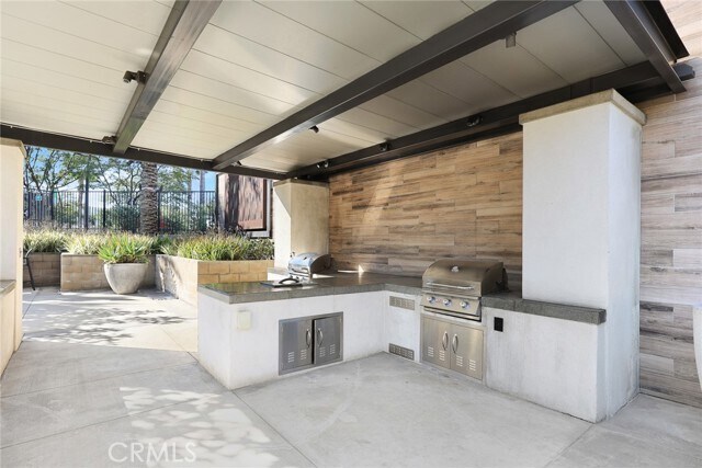 Building Photo - 11026 Momentum Dr