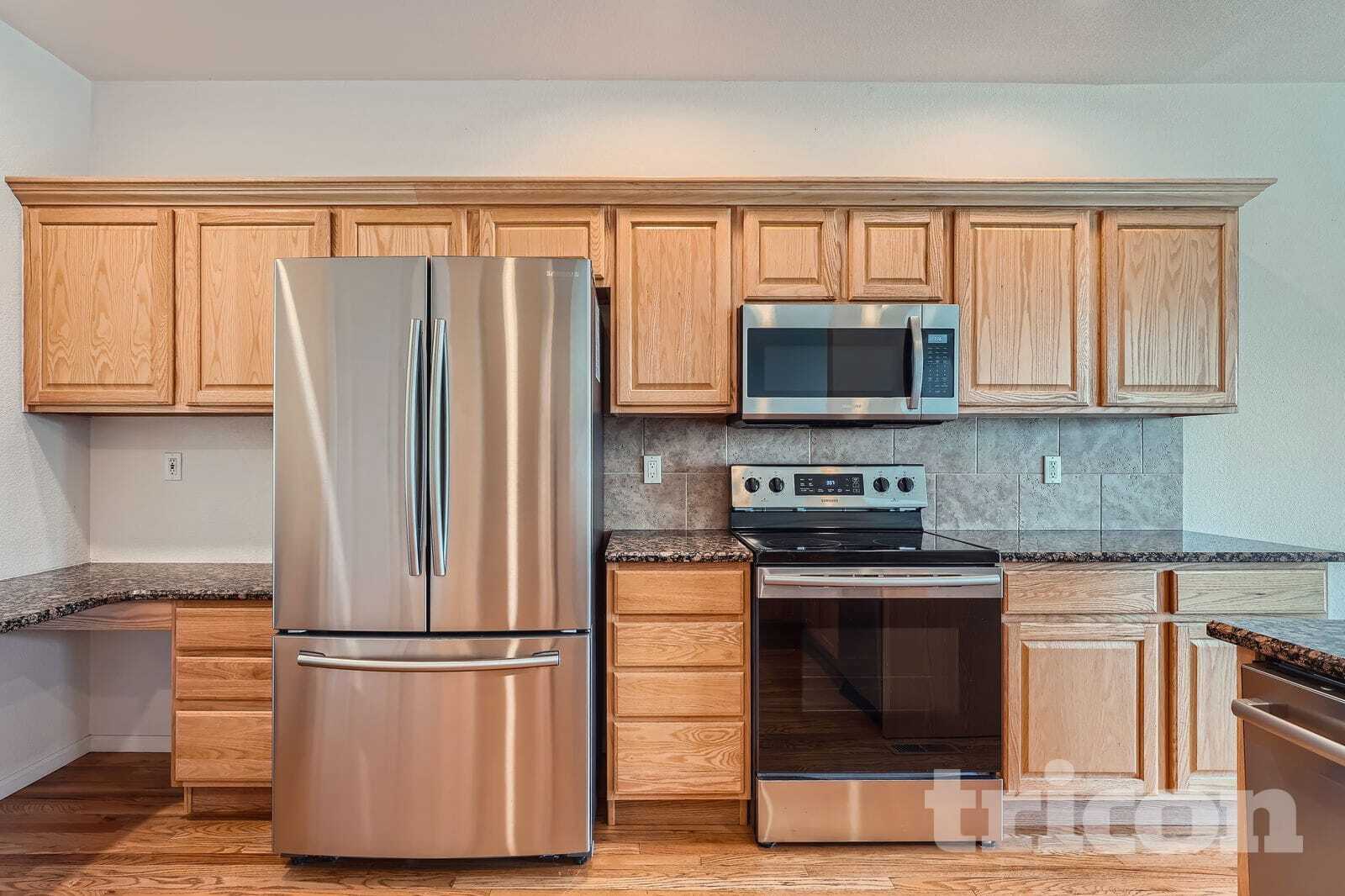 Building Photo - 8566 S Lewis Way