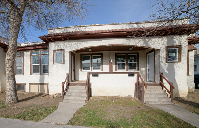 Building Photo - 112 12th St N