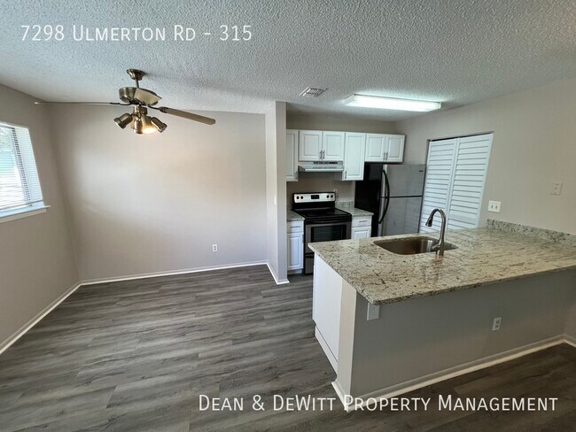 Building Photo - Updated 1/1 Condo - Pool, Pond, Parking