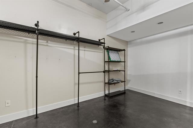 Building Photo - 1122 Jackson St