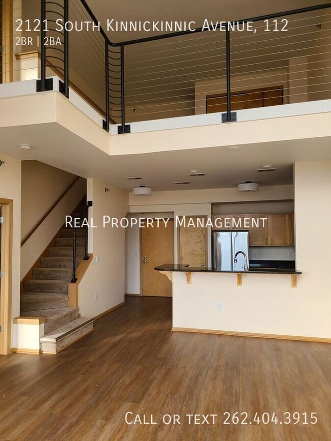 Building Photo - 2121 S Kinnickinnic Ave