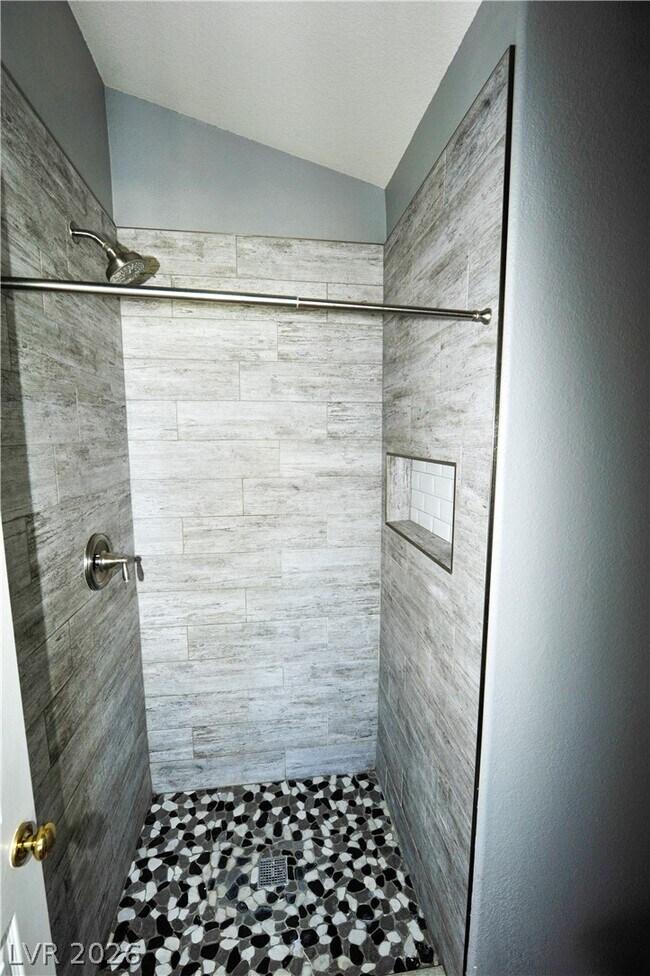 Building Photo - 5432 Royal Vista Ln