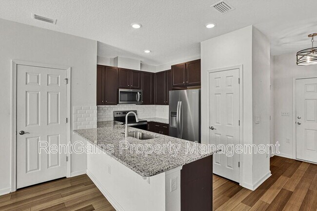 Building Photo - 92 Silver Fern Dr