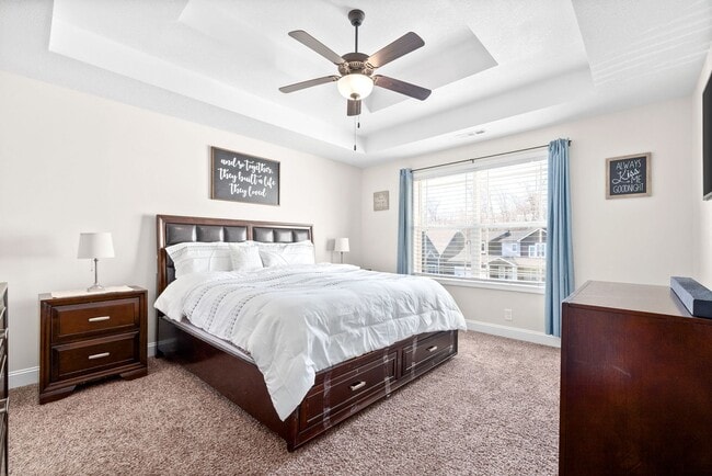 Building Photo - Pet Friendly Three Bedroom with Bonus!