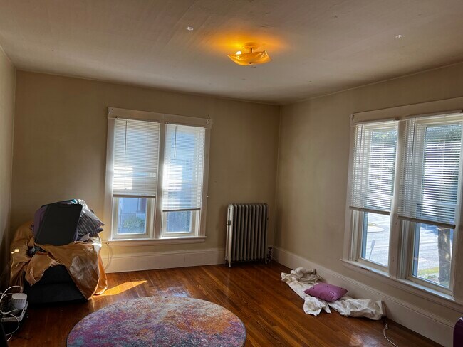 Primary Photo - 137 Merriam Ave