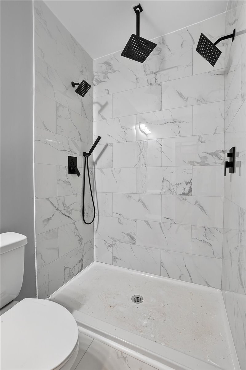 Building Photo - 141 Old Silo Rd