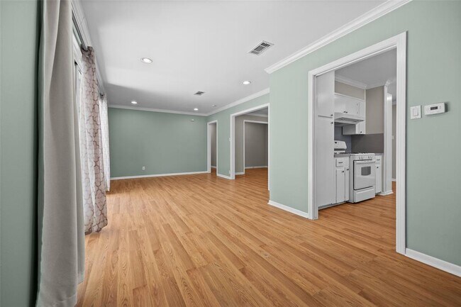Building Photo - 1404 Briarcliff Blvd