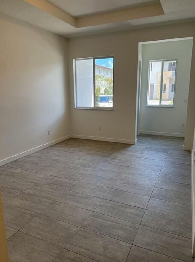 Building Photo - 1510 Pioneer Way