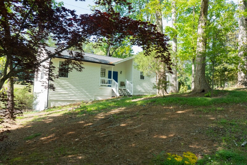 Building Photo - 5201 Sunset Trail