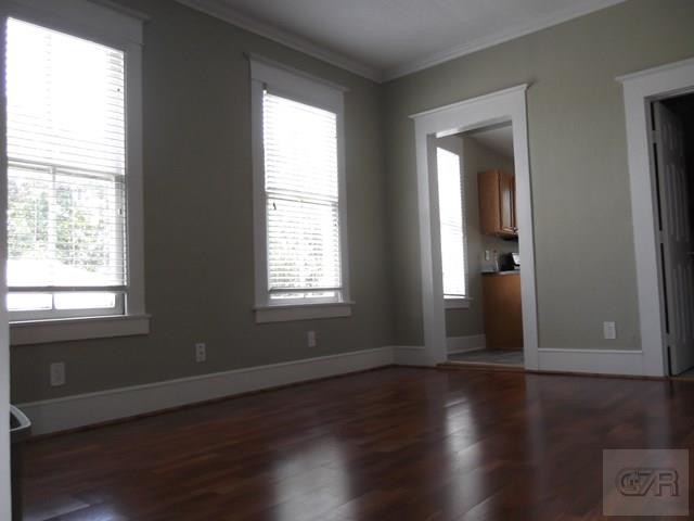 Building Photo - 2725 1/2 Bernardo De Galvez Ave