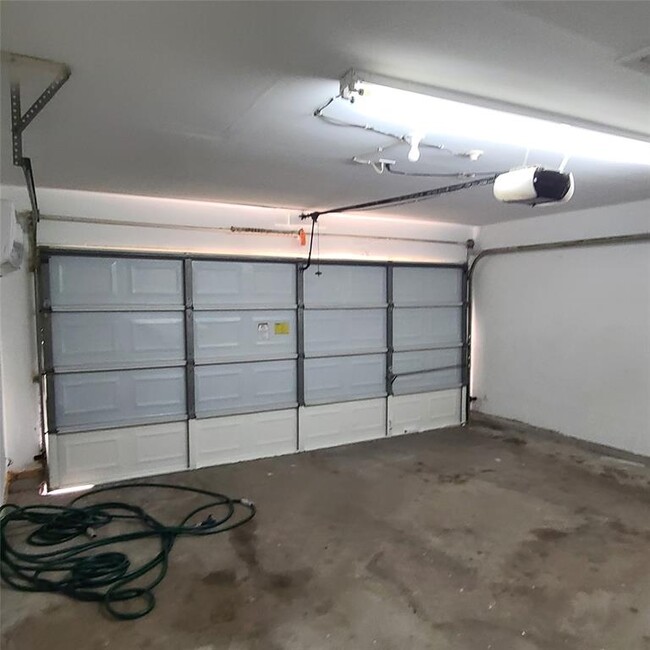 Building Photo - 15218 Lucky Star Dr