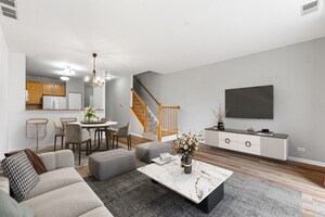 Building Photo - 732 Woodewind Dr