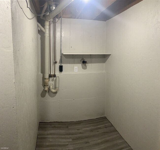 Building Photo - 5 br, 1 bath Duplex - 5227 Rich St