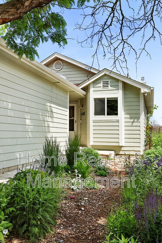 Building Photo - 13348 Ash Cir