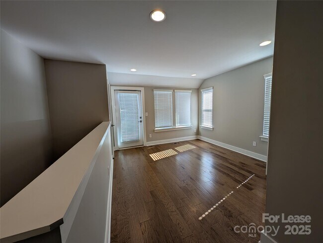 Building Photo - 2322 Elizabeth Ml Pl