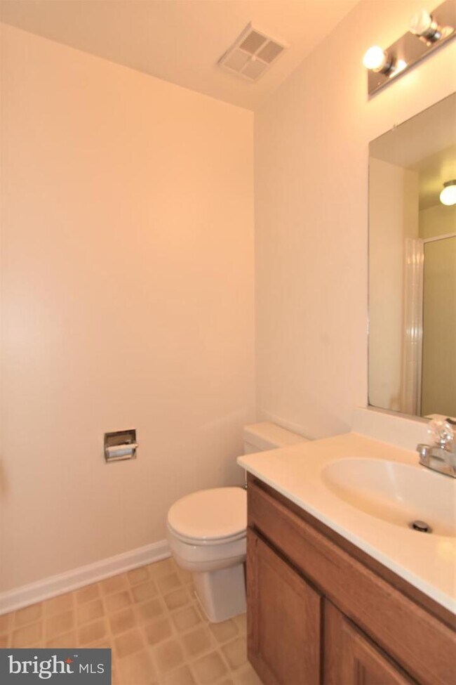Building Photo - 10702 Kings Riding Way