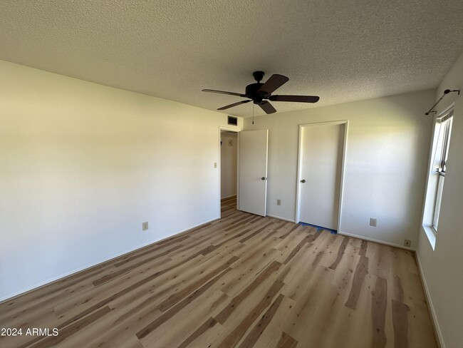 Building Photo - 4782 E Hopi St