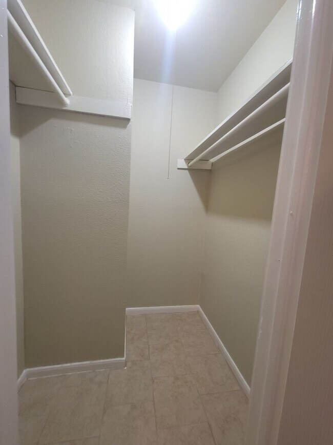 Building Photo - Come and enjoy your new home !