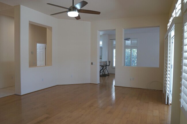 Building Photo - 78585 Autumn Ln