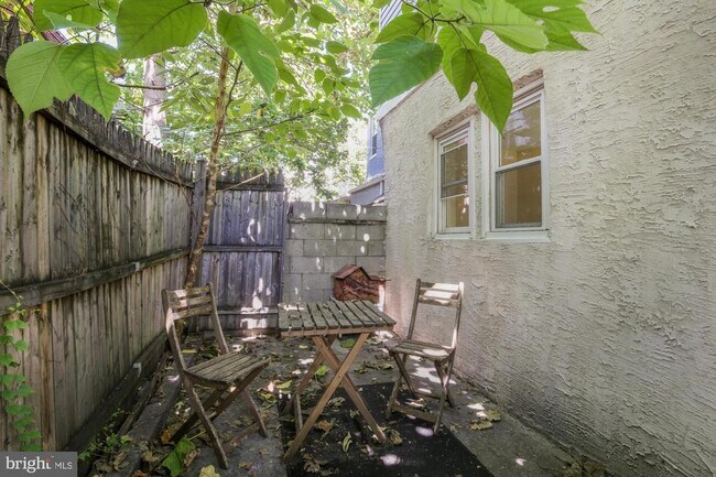 Building Photo - 1536 S 19th St