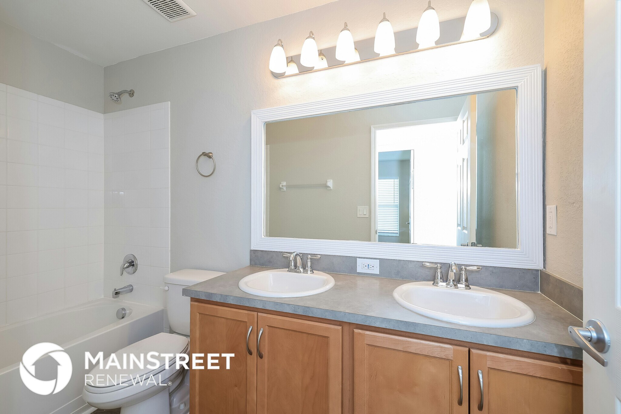 Building Photo - 4102 Sundance Pl Loop