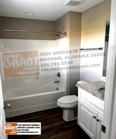 Building Photo - 9965 S Park Ave