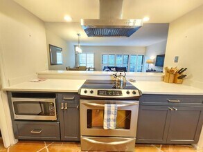 Building Photo - 11863 Wimbledon Cir