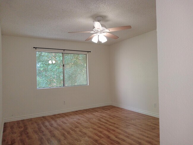 Building Photo - 33662 Whispering Palms Trail