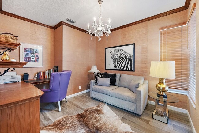 Building Photo - 8208 Heritage Club Dr