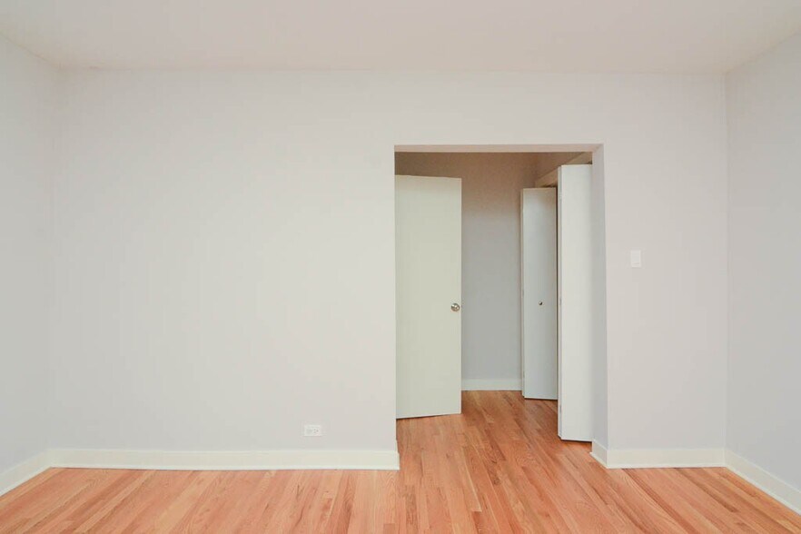 Building Photo - 2424 N Kedzie Blvd