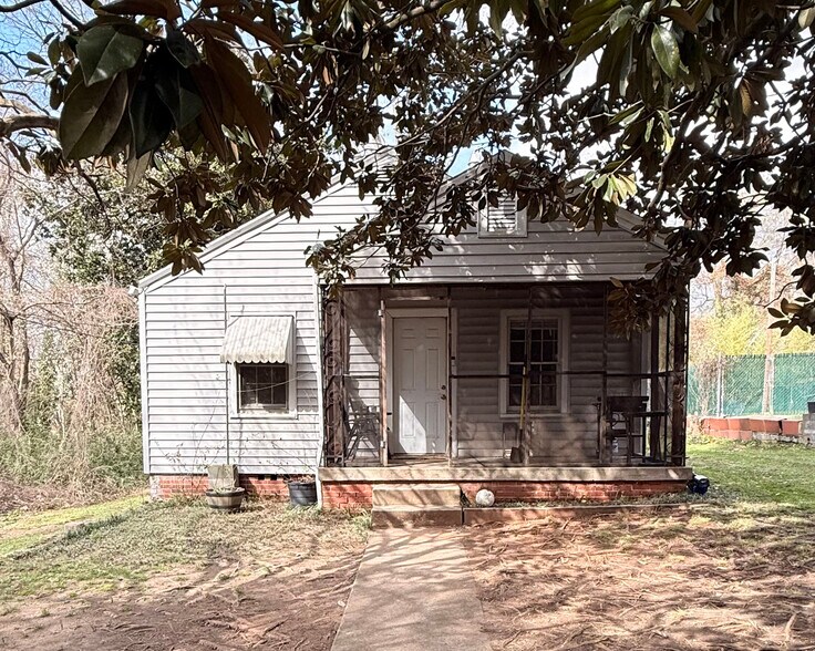 Building Photo - 1402 Kirkman St