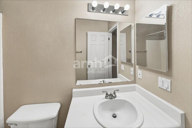 Building Photo - 10181 E Desert Paradise Pl